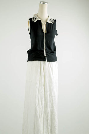 Lace Collar Sleeveless Top