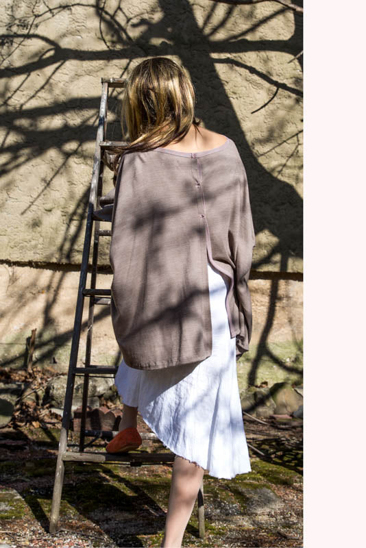 Medium Brown Oversized Top - Tae With Jane NY