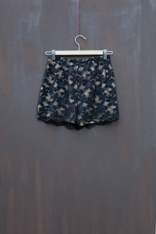 Vintage -Look Black Laced Shorts