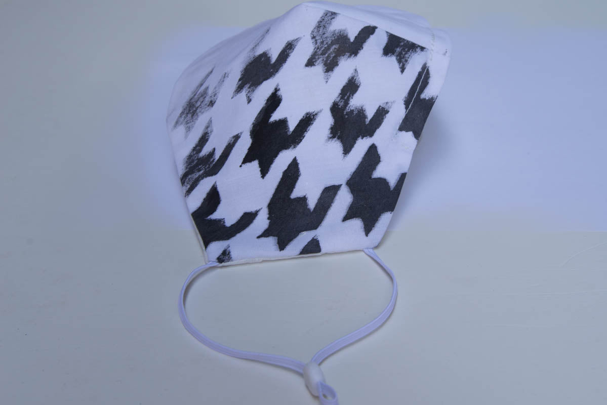 Hound-Tooth Pattern Face Mask